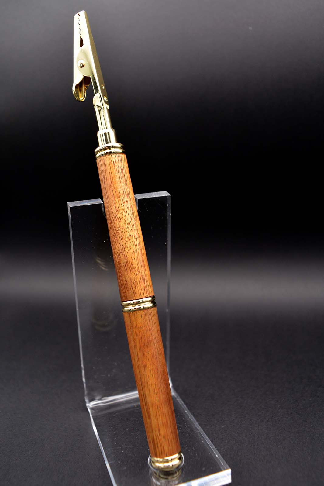 Pen P112120220001